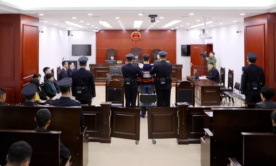 10月24日,由通辽市检察院提起公诉的内蒙古开鲁县梁